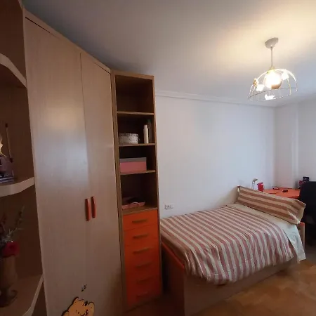 Coqueto Apartamento Perez De Ayala Apartman